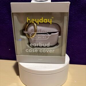 Heyday Lavender Earbud Case with Gold Ring